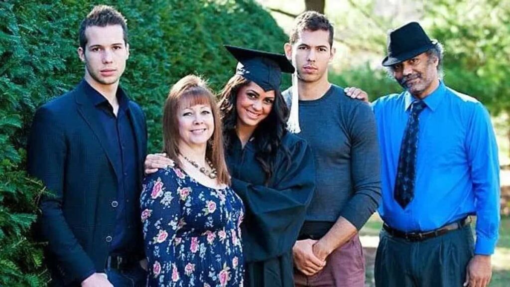 Janine Tate: All you need to know about Andrews Tate's Sister: Biography, Age, Net worth & more 3 Janine Tate and family
