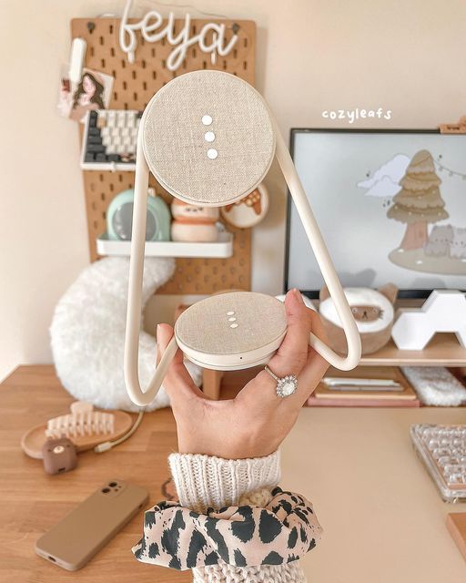 19 Lovely Housewarming Gift Ideas for a Home Office 2 6b8b24d403f86a8a31bf608bac3d8818